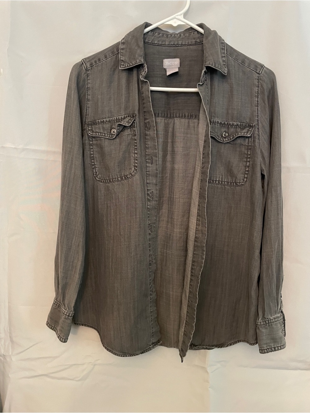 Chico's Women’s Washed Gray Button-Front Shirt 00 xs